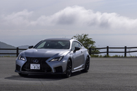 「レクサスRC F“ファイナルエディション”」が発売されたのは2025年1月16日のこと。200台の台数限定だったが、6月上旬時点で既に完売御礼となっている。