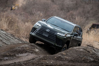 レクサスLX600“オフロード”7人乗り