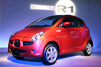 2+2のパーソナル軽「スバルR1」デビュー！