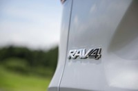 トヨタRAV4ハイブリッドG