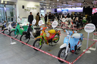 著名人デザインの「カブ」、オークション販売開始！の画像