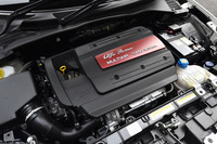 1.4リッターのマルチエア・ターボユニットは135psと19.4kgm（Dynamic選択時は23.5kgm）を発生する。