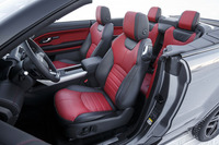 乗車定員は4人。試乗車は左ハンドル仕様だが、日本には右ハンドルが導入される予定。