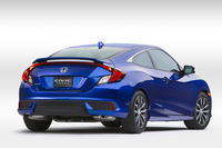 ホンダ、北米で新型シビッククーペを発表【LAショー2015】の画像