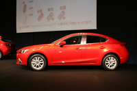 マツダ・アクセラセダン