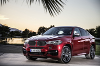 「BMW X6」
    