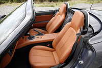 マツダ・ロードスターVS RHT（FR/6AT)【ブリーフテスト】の画像