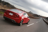 ボルボS60 T6 AWD R-DESIGN／DRIVe【試乗記】の画像