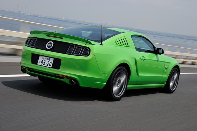 フォード・マスタング V8 GTパフォーマンスパッケージ（FR/6MT）【試乗 