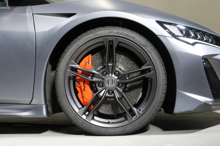 ホンダNSXタイプS（フロントタイヤ＆ホイール）