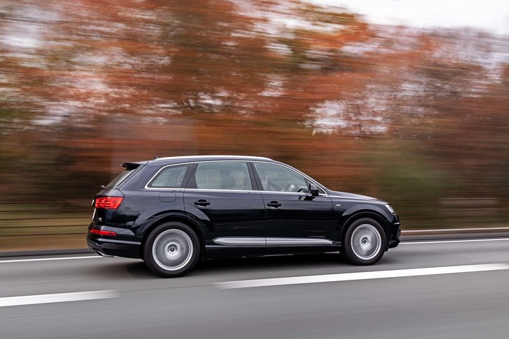 アダプティブクルーズコントロールやアクティブレーンキープアシスト、渋滞時に役立つ停車／再スタートを自動で行う「ストップ＆ゴー」など、最新のADASを標準装備する。