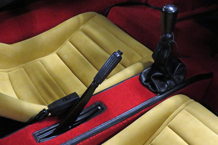 the STR（インテリア）