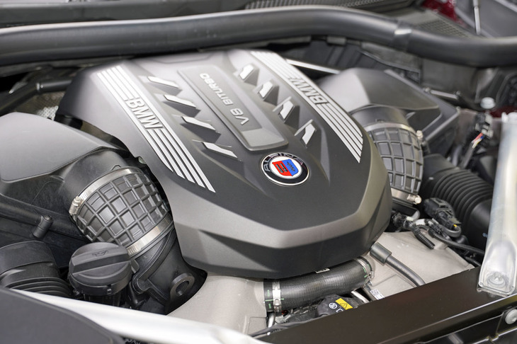 BMWアルピナXB7（エンジン）