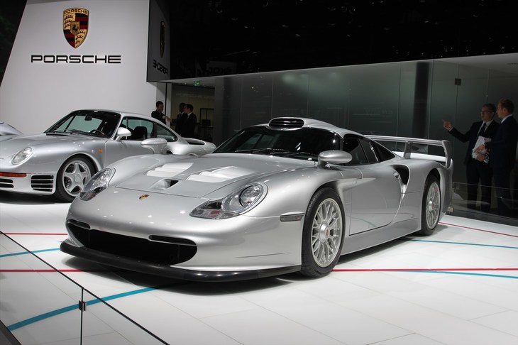 ポルシェ911GT1