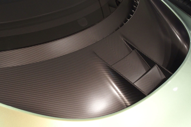 アストンマーティン・ヴァルハラ（フロントカウル）