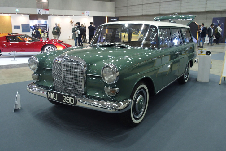 メルセデス・ベンツ230Sユニバーサル（1966年）／シルバースター