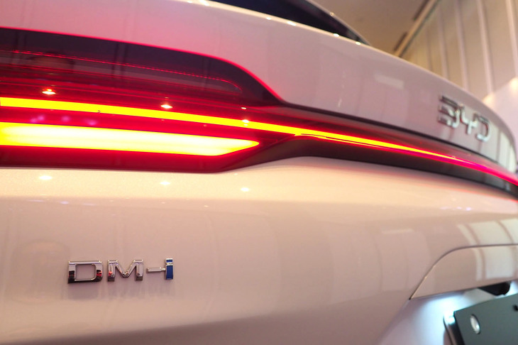 BYDシーライオン6（リアエンブレム）