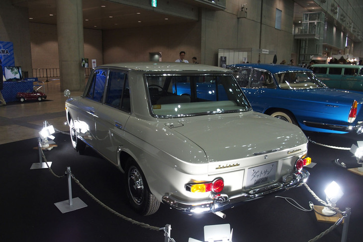 ダットサン・ブルーバード1200デラックス（1964年）