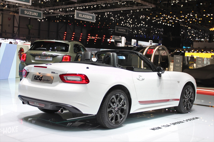 フィアット124スパイダー S-Design（エクステリア）