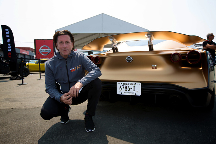 日産のグローバルデザインを担当する専務執行役員のアルフォンソ・アルバイサ氏。