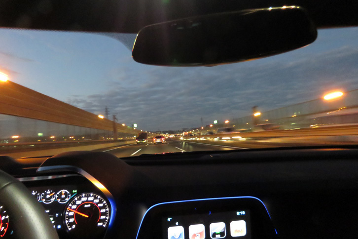 高井戸で首都高速4号新宿線に乗ったら、中央環状線＆3号渋谷線を経由し、東名高速道路を一路西へ。