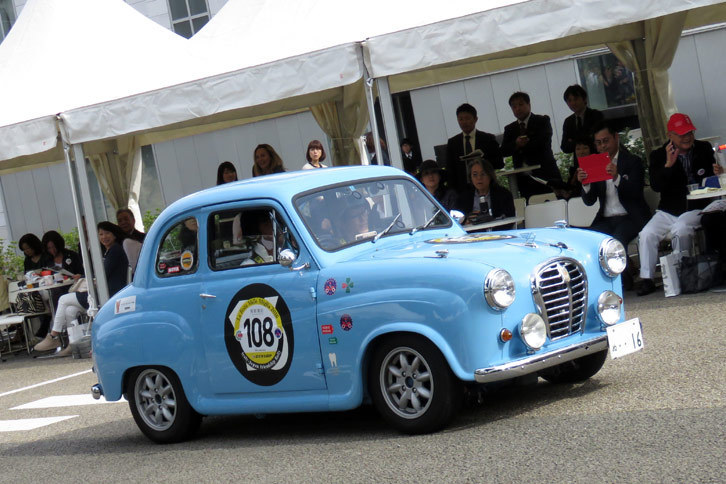 愛嬌（あいきょう）たっぷりなスタイリングが魅力の1958年式「オースチンA35」。