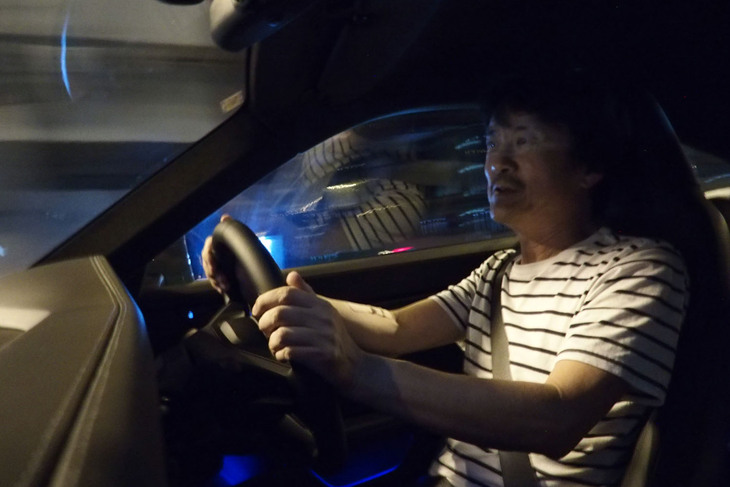 試乗してすぐに「911カレラT」の良さとすごさがわかった。このクルマには昔のままのポルシェが生きている。もっと言えば「930」の香りがする！