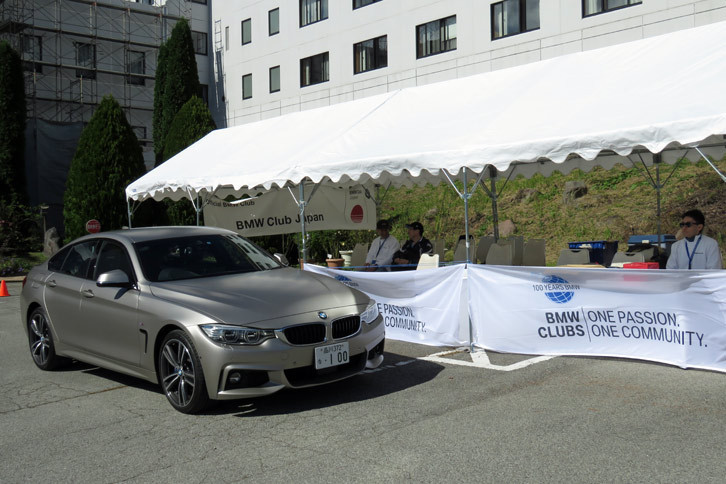 今回、取材のお供として活躍した「420i xDriveグランクーペ Mスポーツ」。後述する菰田 潔氏のドライビング・クリニックにも、このクルマで臨んだ。