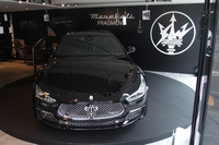 マセラティが藤原ヒロシとコラボ　「ギブリ オペラネラ／オペラビアンカ」を日本で初公開