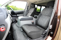 日産が「NV350キャラバン」の装備を大幅に強化の画像