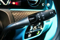 ロールス・ロイスが「ブラックバッジ・ゴースト」を日本公開　最高出力600PSの高性能モデルの画像