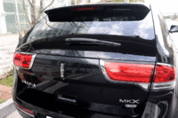 写真をクリックすると、シートの倒れるさまが見られます