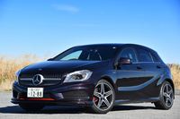 メルセデス・ベンツA250 シュポルト 4MATIC
    