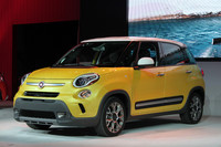 「フィアット500L」をSUV風に仕立てた「500Lトレッキング」。ベースの「500L」ともども、アメリカでは2013年半ばに発売される予定。