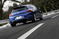 【スペック】シロッコR：全長×全幅×全高＝4255×1820×1420mm／ホイールベース＝2575mm／車重＝1410kg／駆動方式＝FF／2リッター直4DOHC16バルブターボ・インタークーラー付き（256ps/6000rpm、33.7kgm/2400-5200rpm）／価格＝515万円（テスト車＝同じ）