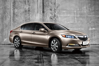 「アキュラRLX」のハイブリッド車。
    