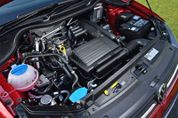 搭載されるエンジンは新設計となる1.2リッター直4ターボ。90psと16.3kgmを発生する。