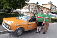 ドイツ・ミュンヘンから1976年「フィアット132」とともにやってきた参加者。「10年前にフィレンツェで見つけた」とのこと。