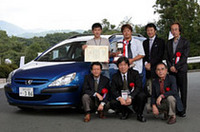 ピュアデジタルシステムクラス優勝のカーオーディオプロショップ・エモーション（プジョー307）