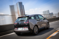 BMW i3 レンジ・エクステンダー装備車（RR）【試乗記】の画像