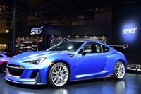 注目は「STI Performance Concept」の画像