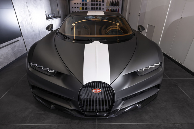 ブガッティ・シロン スポーツ“レ・レジェンド・デュ・シエル” 内装