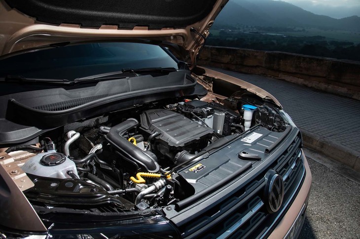 パワーユニットは、1リッター直3ガソリンターボが2種類と1.5リッター直4ガソリンターボ、さらに1.6リッター直4ディーゼルターボが用意される。