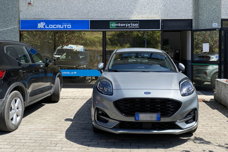 日本未導入車に当たるのも、欧州におけるレンタカーの楽しみ。これはフォードのBセグメントSUV「プーマ」。