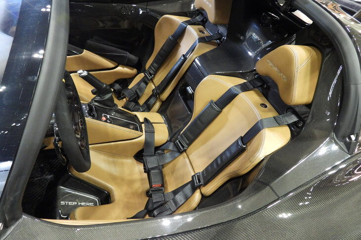 ダラーラ・ストラダーレ（ACTIVE GARAGE）