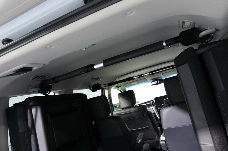 三菱デリカD：5 CHAMONIX SNOW GEAR（ベースバー）