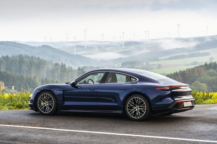 ポルシェ・タイカン ターボ