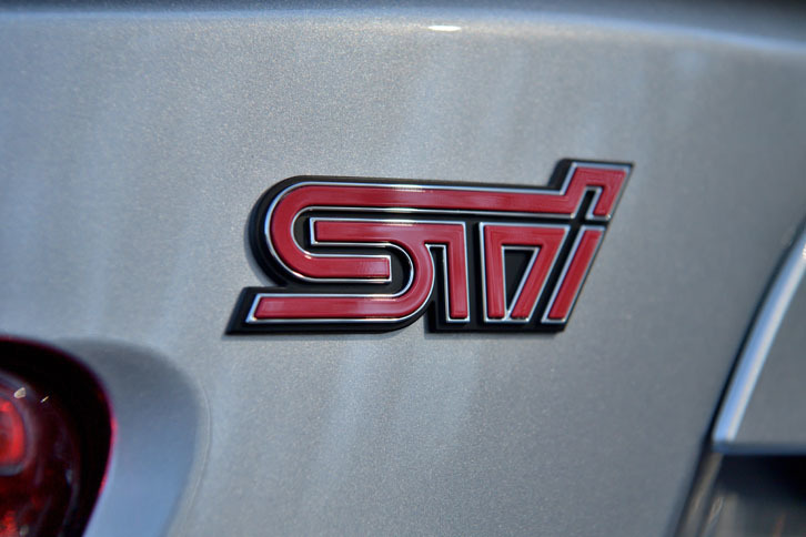 「STI Sport」は走りだけでなく内外装の質感も併せて向上させたグレード。価格は353万1600円（6MT仕様）。