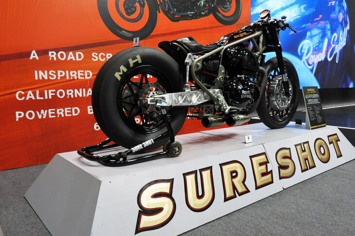 「ロイヤルエンフィールド・ショットガン650」をベースとした、「SURESHOT（シュアショット）」のカスタムバイク「SAMURAI（サムライ）」。