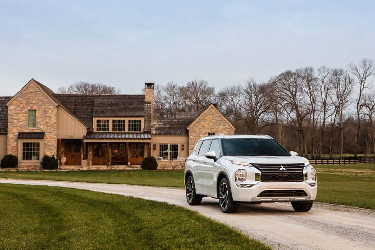 三菱アウトランダー（エクステリア）